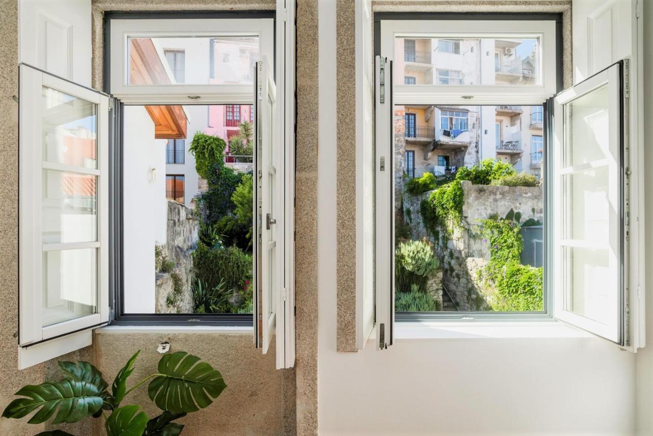 Flores Street Apartments Porto Bagian luar foto